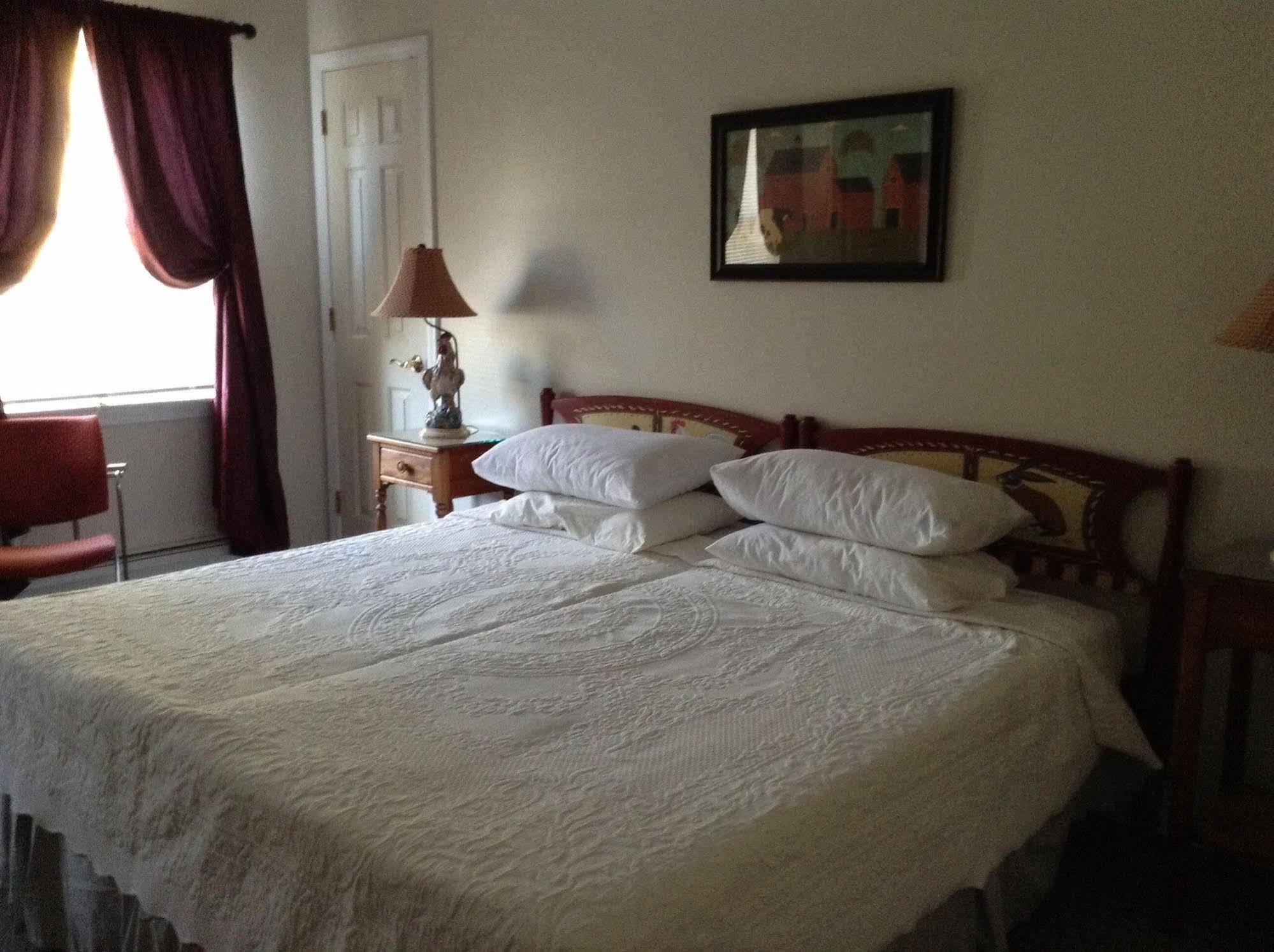 Green River Inn Sandgate Экстерьер фото